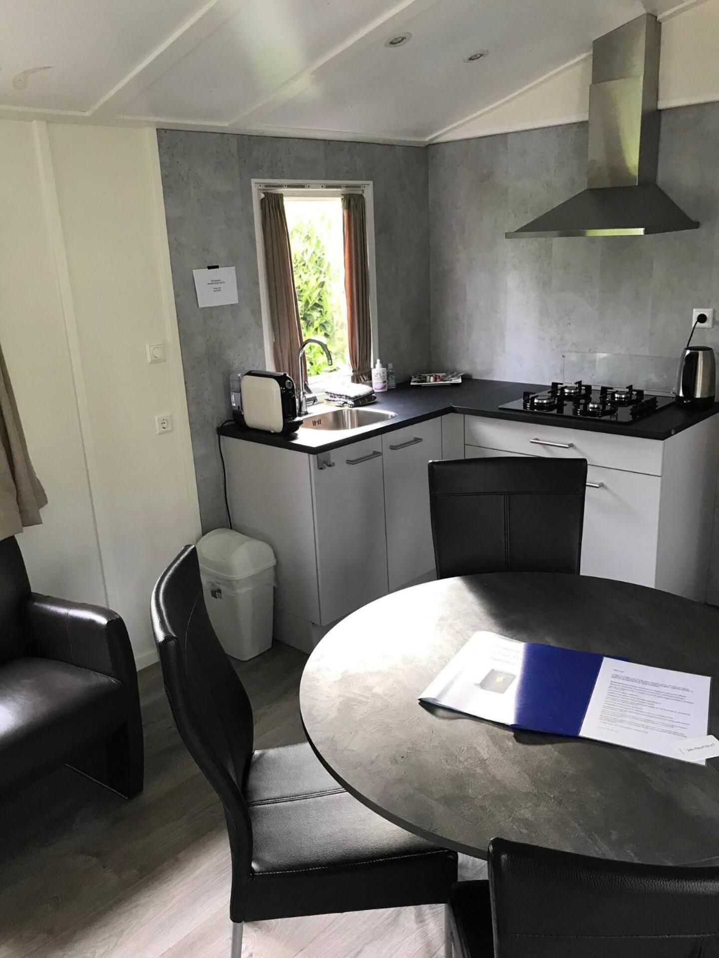 Charmante Woning Op Rustig Park Met Fietsen 에페 외부 사진